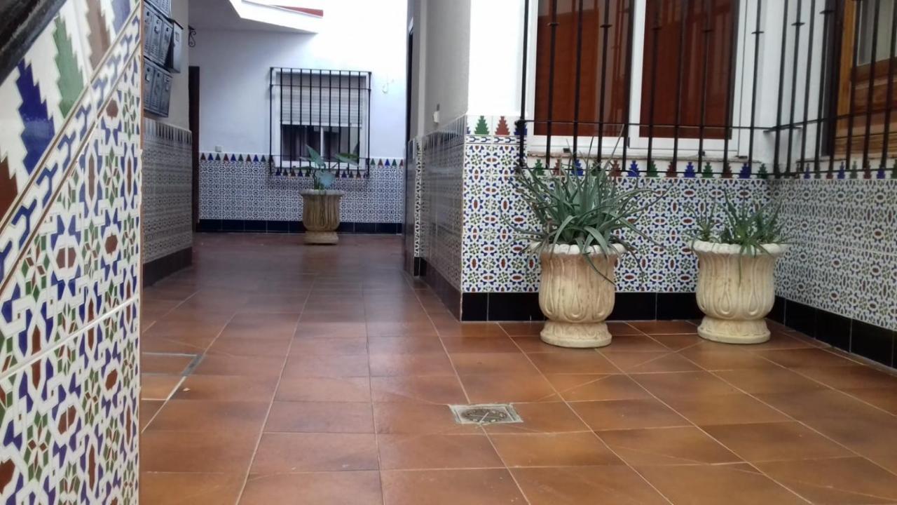 Апартаменты Patio Pompeyos Кордова Экстерьер фото